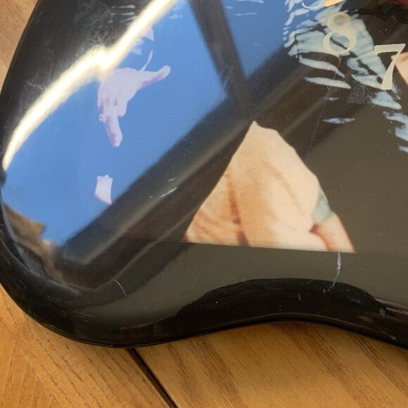 Vintage Elvis Presley King Lives Guitar Shaped Clock Wood Lacquered 32" X 11" - Picture 6 of 10